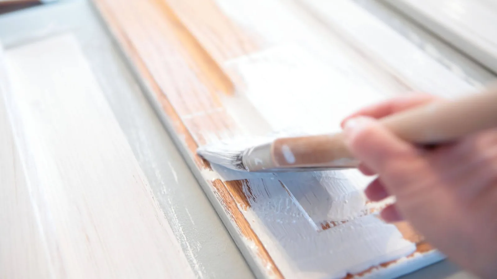 Best Kitchen Cabinet Colors to Help Your Home Sell Faster