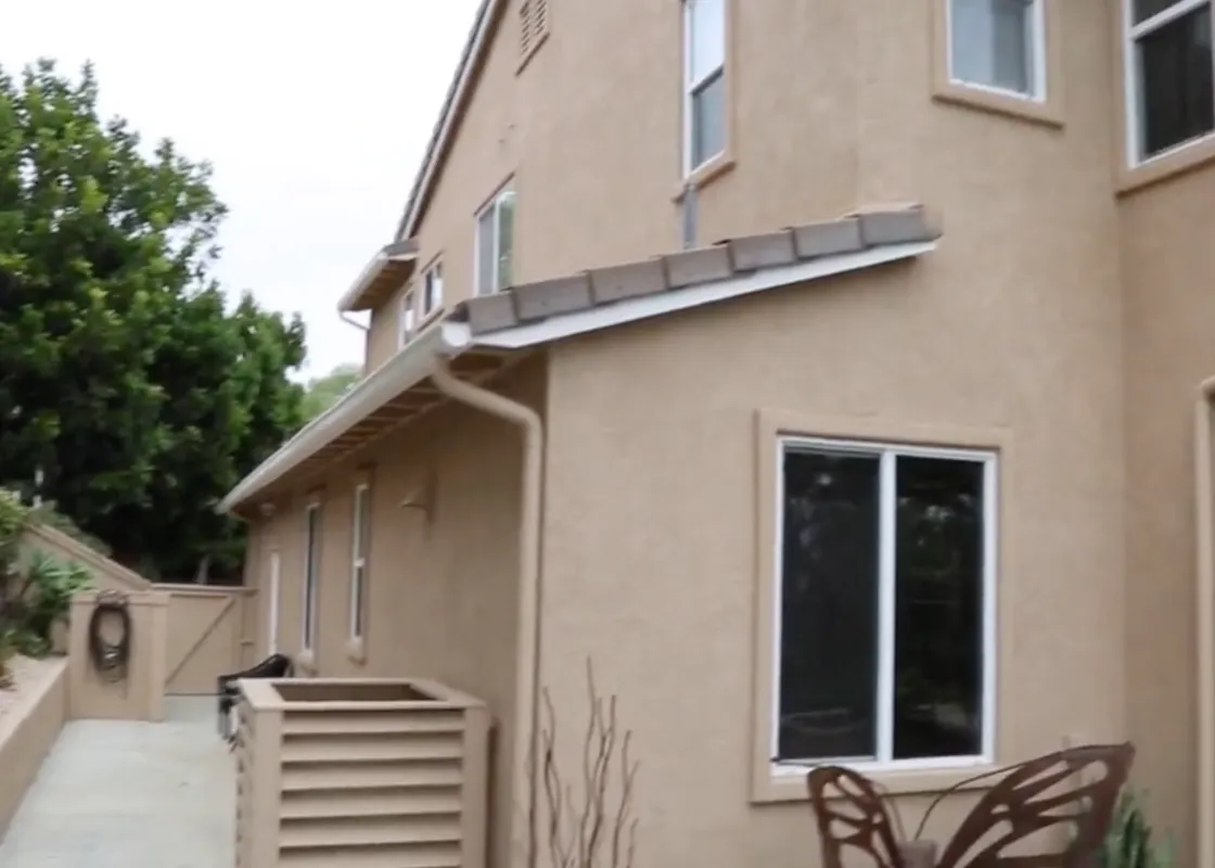 Exterior painting built for the coast